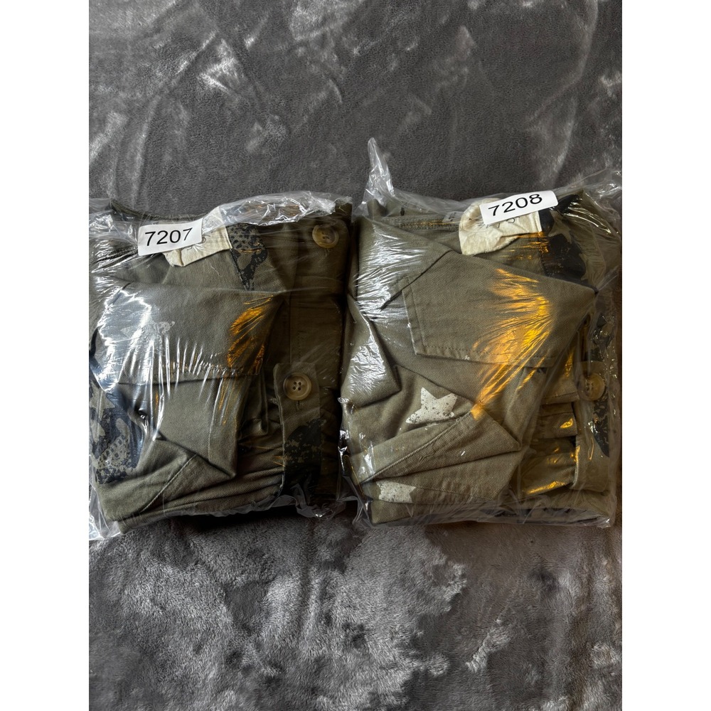 Fantastic Fawn Womens Olive Green Skull & Star Print Utility Jumpsuit Size L - Picture 10 of 10